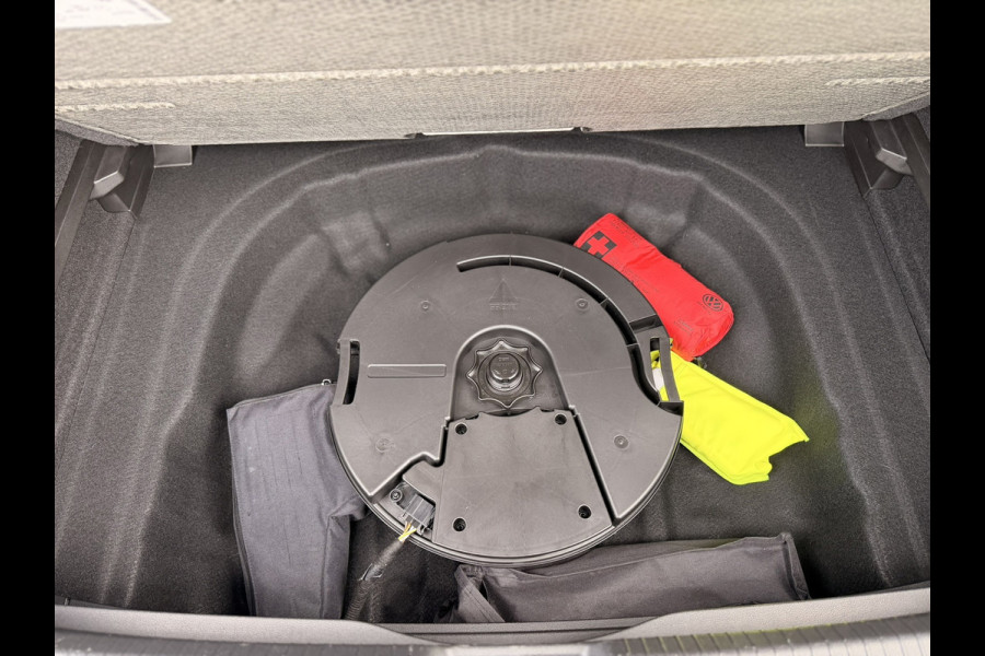 Volkswagen Golf 2.0 TSI GTI Clubsport Pano IQ HUD H/K Leder/alca 19''