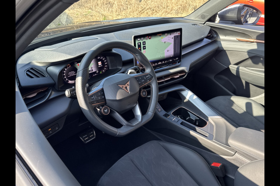 CUPRA Terramar 1.5 eTSI 150PK DSG Business HEAD-UP/NAVI/CAMERA/LEDER MATRIX FABRIEKS GARANTIE