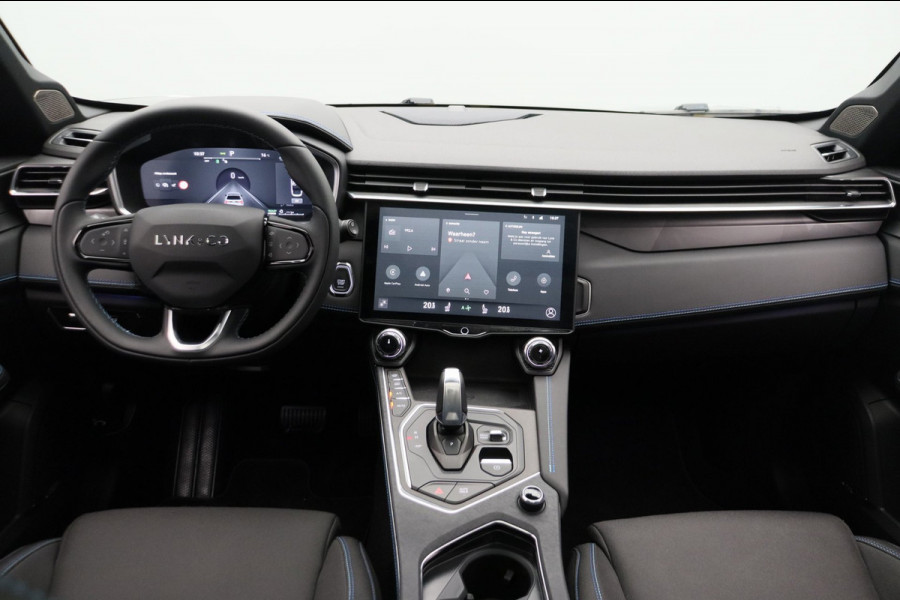 Lynk & Co 01 1.5 261PK Plug-in Hybrid *ZWARTE HEMEL* 360° Camera Pano/dak Apple/Carplay Adaptive/Cruise