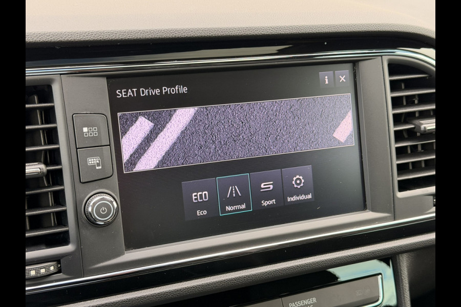 Seat Leon FR 1.5 TSI Pano Virtual Leder/alca Dynamic Grau!!