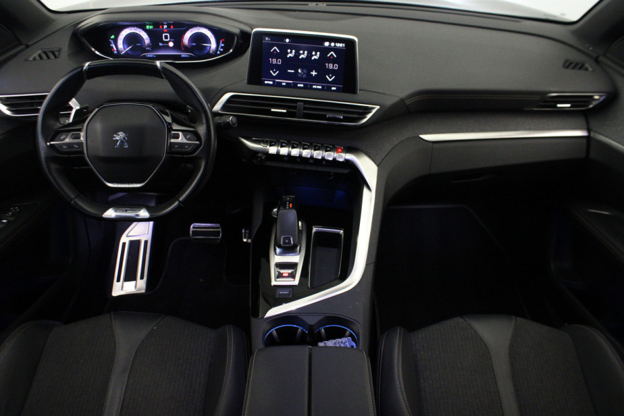 Peugeot 3008 1.6 PureTech GT Line |Navi|Camera| *Pasen Geopend!*
