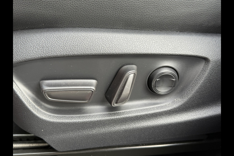 Toyota C-HR 1.8 Hybrid 140 Executive / Bi tone | JBL | Emotional Red | 10 jr GARANTIE | Rijklaar!!!