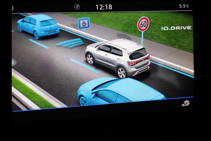 Volkswagen T-Cross Life Edition 1.0 TSI 95 PK 5 versn. Hand | Parkeersensoren | Stoelverwarming | Camera |