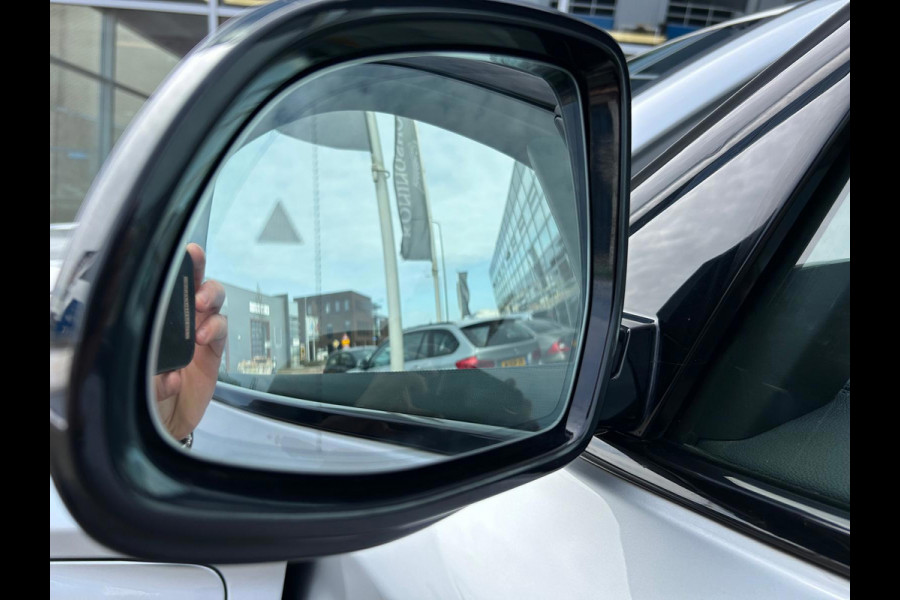 BMW X3 XDrive30e High Executive M-Tech Stoelen