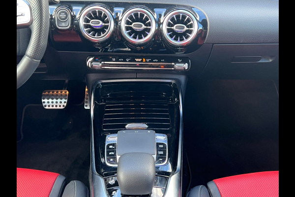 Mercedes-Benz A-Klasse AMG 35 4MATIC Edition 1 dealer auto .