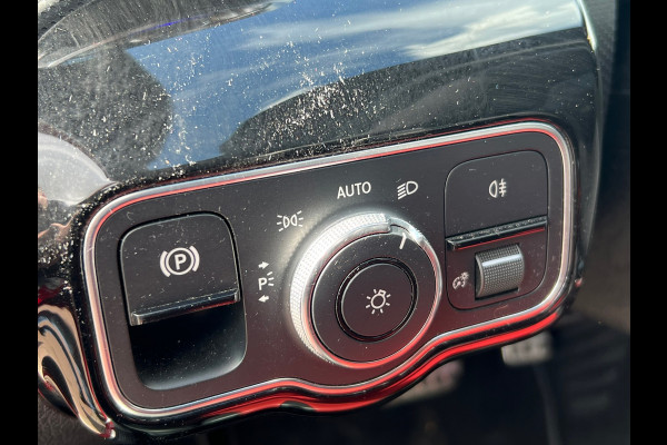 Mercedes-Benz A-Klasse AMG 35 4MATIC Edition 1 dealer auto .