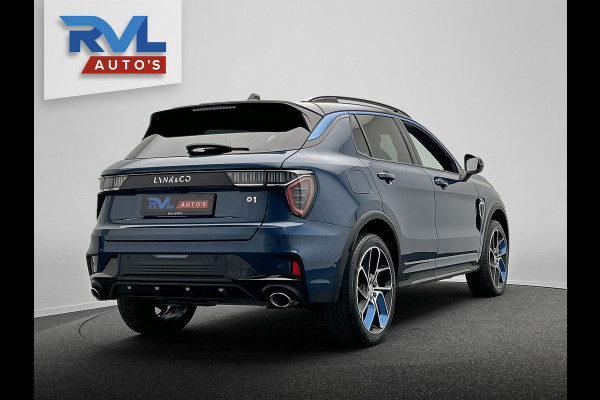 Lynk & Co 01 1.5 261PK Plug-in Hybrid *ZWARTE HEMEL*Trekhaak* 360° Camera Pano/dak Apple/Carplay Adaptive/Cruise