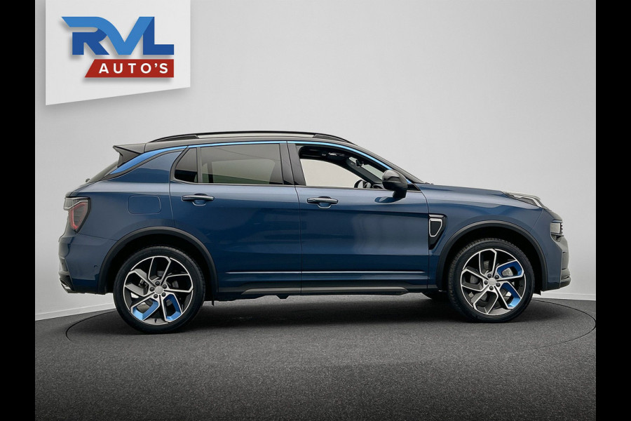 Lynk & Co 01 1.5 261PK Plug-in Hybrid *ZWARTE HEMEL*Trekhaak* 360° Camera Pano/dak Apple/Carplay Adaptive/Cruise