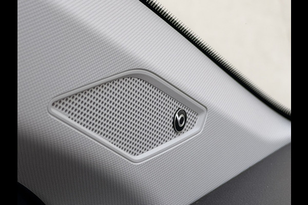 Volkswagen Polo 1.6 TDI DSG LED 16'' R-Line Camera CarPlay Ori NL NAP Beats ACC