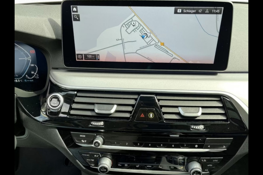 BMW 5 Serie Touring 530e ** LASER, NAVI+, DAKOTA LEDER, PANORAMA, HuD, KEYLESS, MEM, 38k onder NP ** 1e EIG - UNFALLFREI - BMW GAR ** ** INFORMEER OOK NAAR ONZE AANTREKKELIJKE FINANCIAL-LEASE TARIEVEN **