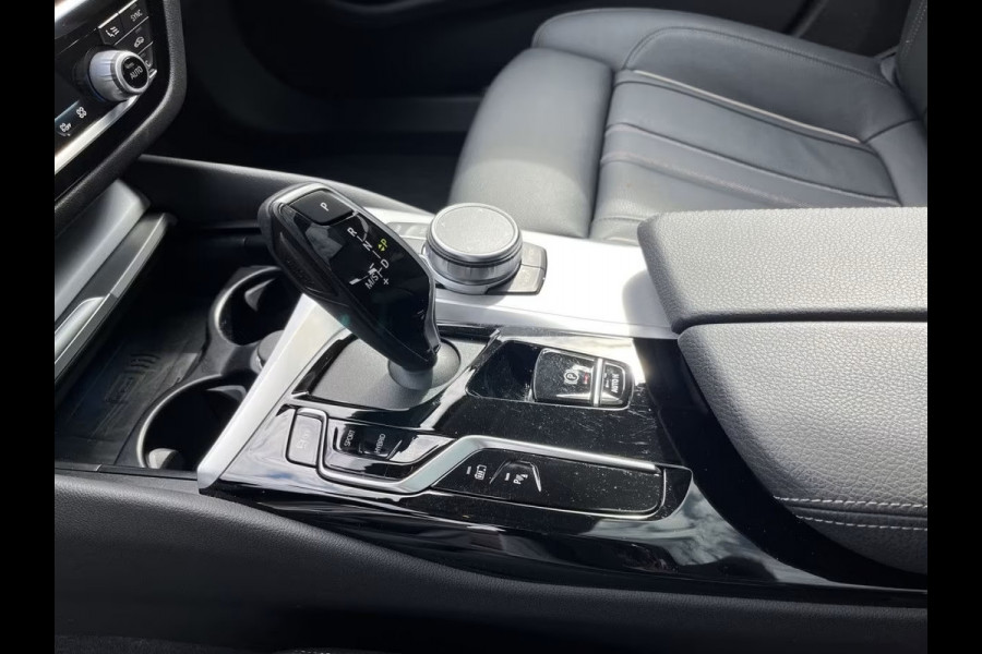 BMW 5 Serie Touring 530e ** LASER, NAVI+, DAKOTA LEDER, PANORAMA, HuD, KEYLESS, MEM, 38k onder NP ** 1e EIG - UNFALLFREI - BMW GAR ** ** INFORMEER OOK NAAR ONZE AANTREKKELIJKE FINANCIAL-LEASE TARIEVEN **