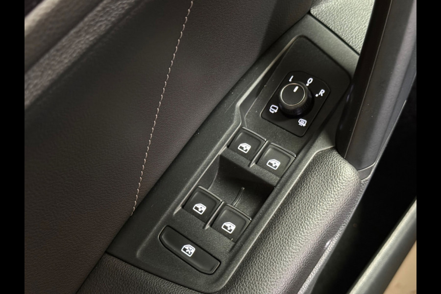Volkswagen Tiguan 1.5 TSI Elegance | R line | Pano | Trekhaak | Stoel/Stuurverwarming | Carplay | Camera | Led