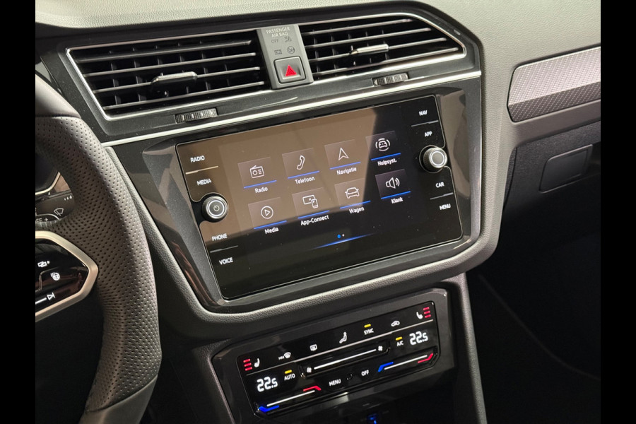 Volkswagen Tiguan 1.5 TSI Elegance | R line | Pano | Trekhaak | Stoel/Stuurverwarming | Carplay | Camera | Led