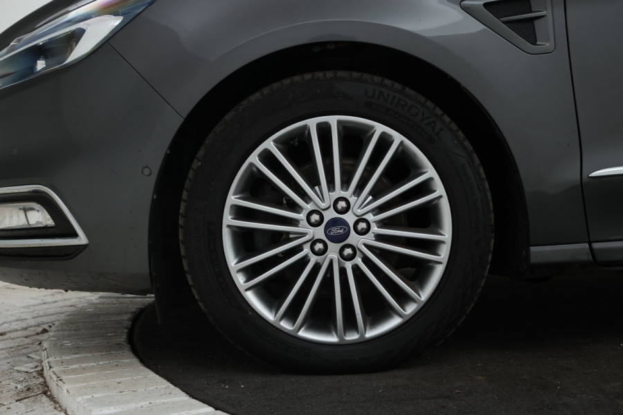 Ford S-Max 2.0 Vignale 177Pk, Navigatie, Leer, Climate,