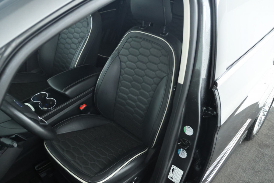 Ford S-Max 2.0 Vignale 177Pk, Navigatie, Leer, Climate,