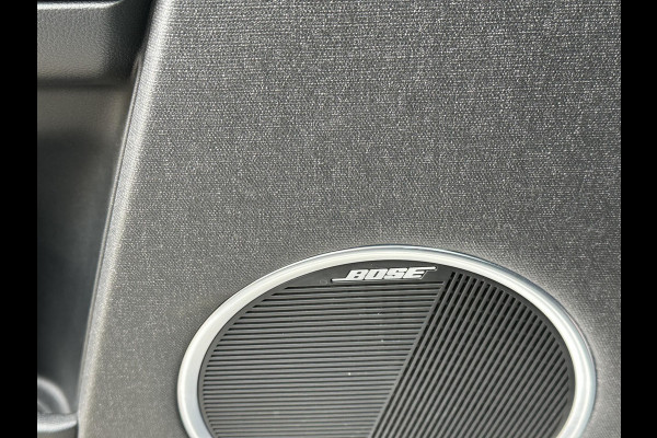 Hyundai IONIQ 5 Lounge 73kWh VAN: 30.900,- VOOR: 28.877,- UW LENTEVOORDEEL: 2.023,- | 100% SOH | AFNEEMBARE TREKHAAK| STOELVERWARMING + VENTILATIE| 360 CAMERA| HEAD-UP DISPLAY| ZONNEPANELENDAK |