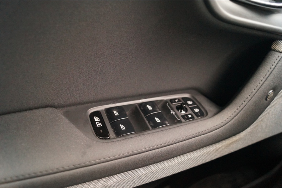 Polestar 2 Long Range Dual Motor 78kWh Launch Edition -SOH91%-PANO-