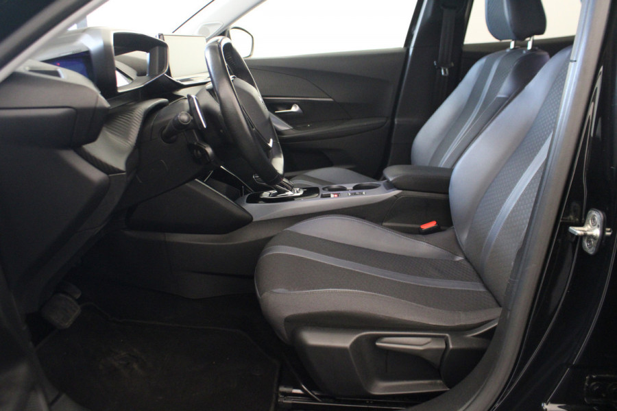 Peugeot 2008 1.2 PureTech Allure Pack |Camera|Navi|