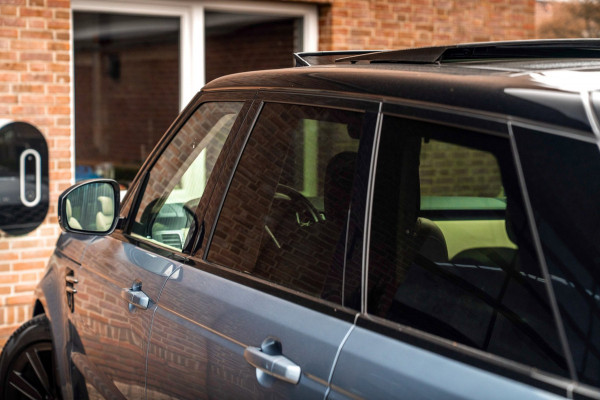 Land Rover Range Rover Sport 2.0 P400e HSE Dynamic 404 PK Luchtvering Pano Keyless Trekhaak Meridian 360 Camera 22''