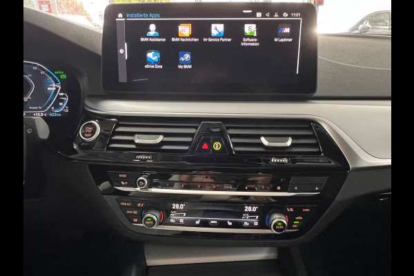 BMW 5 Serie Touring 530e ** LED, NAVI+, LEDER, PANORAMA, ADAPT. CRUISE, SHADOW-LINE, 19-INCH LMV ** 1e EIG - UNFALLFREI ** ** INFORMEER OOK NAAR ONZE AANTREKKELIJKE FINANCIAL-LEASE TARIEVEN **