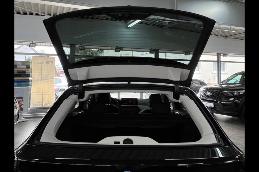 BMW 5 Serie Touring 530e ** LED, NAVI+, LEDER, PANORAMA, ADAPT. CRUISE, SHADOW-LINE, 19-INCH LMV ** 1e EIG - UNFALLFREI ** ** INFORMEER OOK NAAR ONZE AANTREKKELIJKE FINANCIAL-LEASE TARIEVEN **