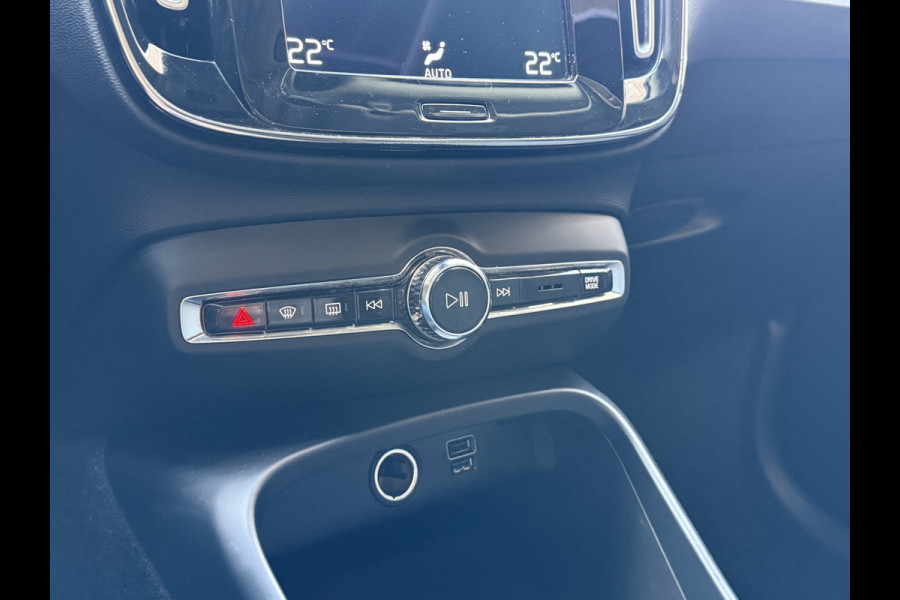 Volvo XC40 1.5 T4 Recharge R-Design Expression | Pano | Apple Carplay | Keyless