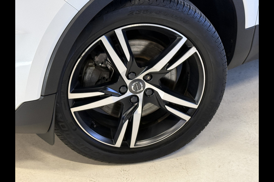 Volvo XC40 1.5 T4 Recharge R-Design Expression | Pano | Apple Carplay | Keyless