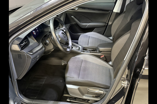 Škoda Octavia 1.0 e-TSI Business Edition | Draadloze lader | Carplay