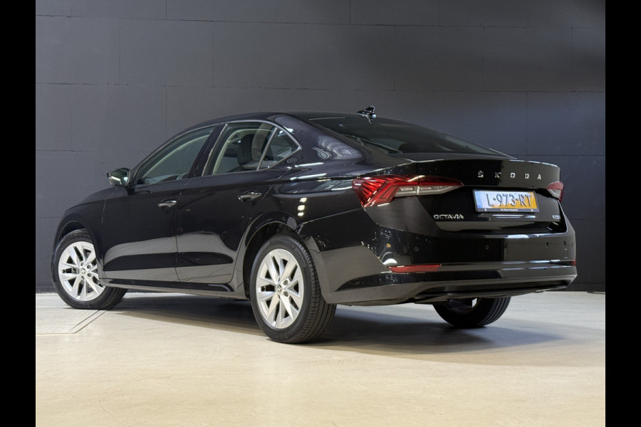 Škoda Octavia 1.0 e-TSI Business Edition | Draadloze lader | Carplay