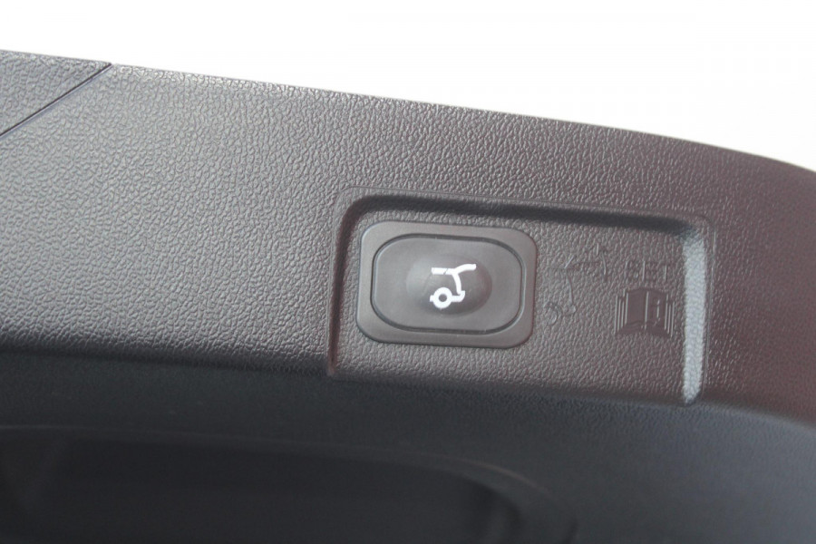 Ford Puma Gen-E Premium 44 kWh 168pk | Driver Assistance Pack | Winterpack | Panoramadak