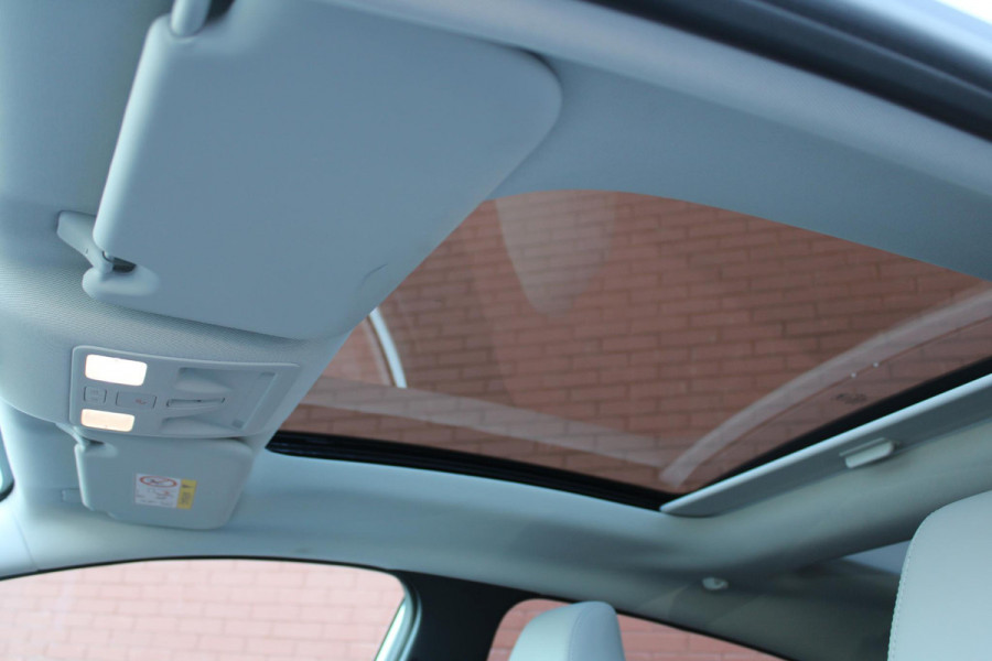 Ford Puma Gen-E Premium 44 kWh 168pk | Driver Assistance Pack | Winterpack | Panoramadak