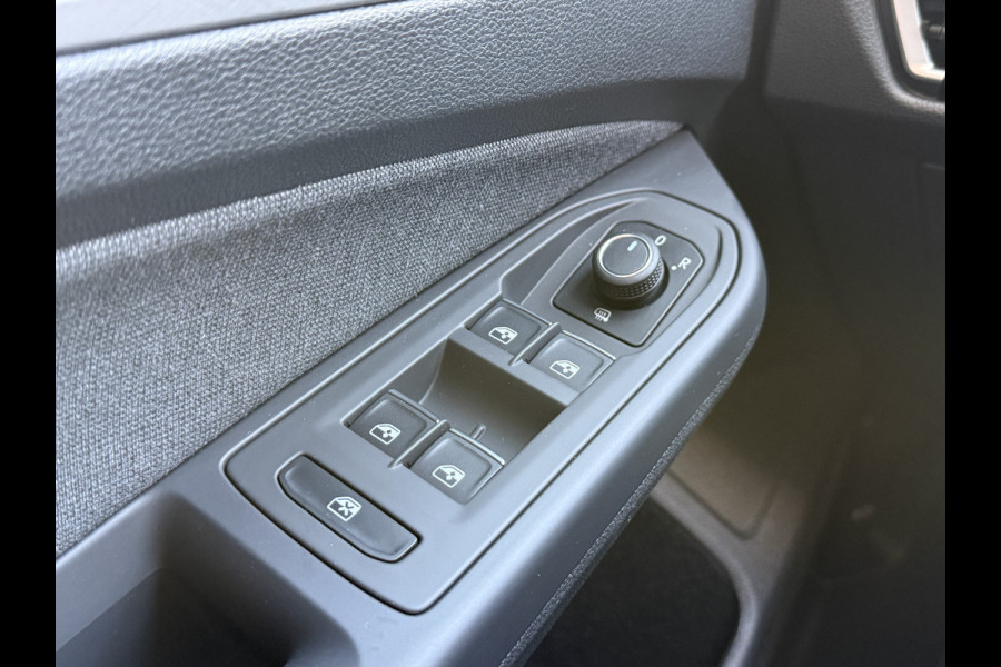 Volkswagen Golf Variant 1.0 TSI Life | Carplay | ACC | Draadloze lader