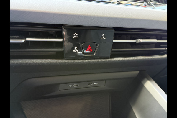 Volkswagen Golf Variant 1.0 TSI Life | Carplay | ACC | Draadloze lader