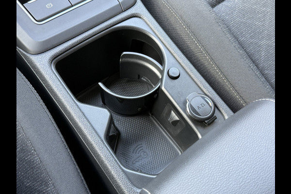 Volkswagen Golf Variant 1.0 TSI Life | Carplay | ACC | Draadloze lader