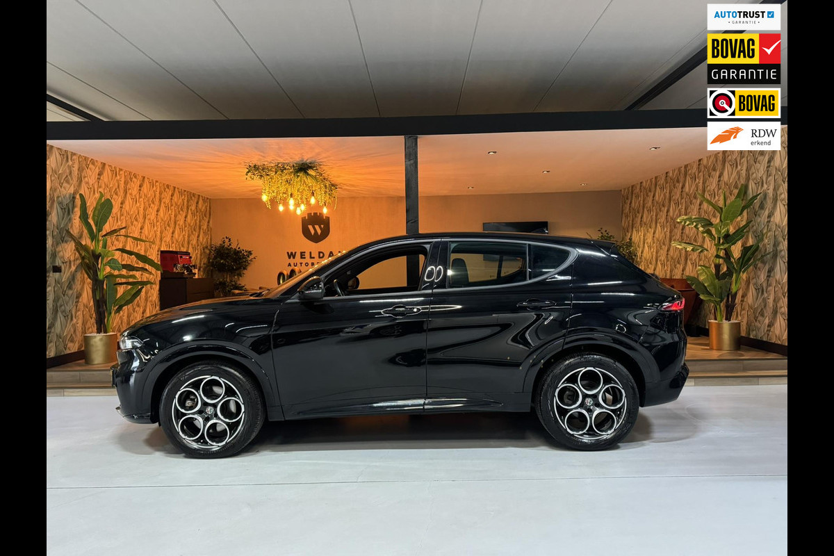 Alfa Romeo Tonale 1.5T Hybrid Ti Garantie StuurVW StoelVW Camera Adoptieve Cruise Elek Achterklep Navi Clima Led Dab Rijklaar