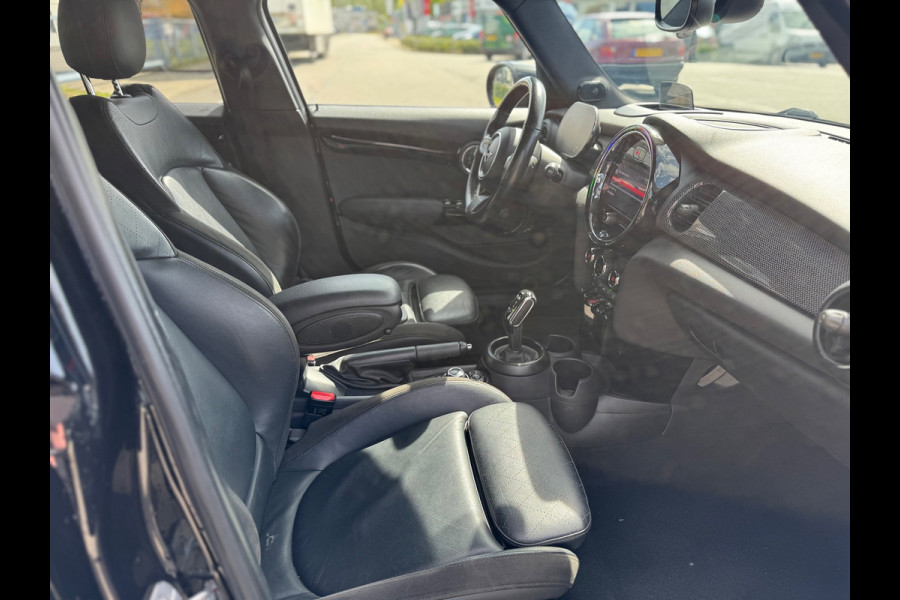 MINI Mini 1.5 One John Cooper Works AUT Led HUD Leder 5 deurs