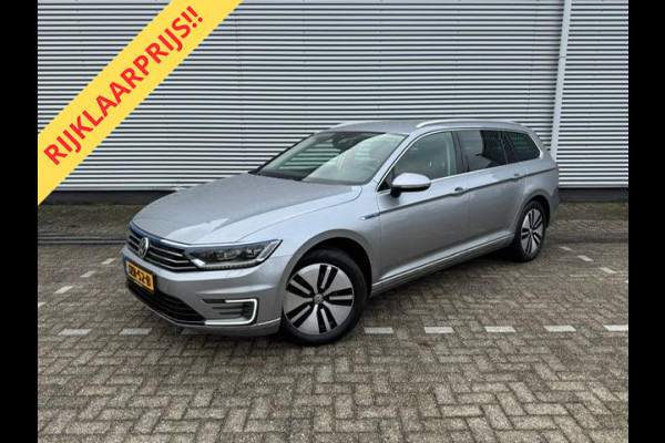 Volkswagen Passat Variant 1.4 TSI GTE,Navigatie,Parkeersensoren,Cruisecontrol,trekhaak,LED,stoelverwarming