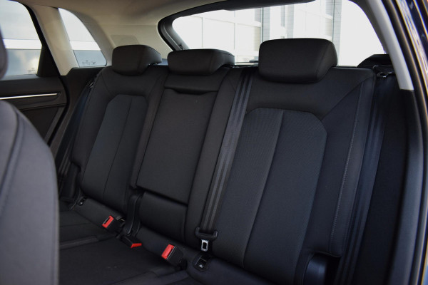 Audi Q3 35 TFSI | Apple Carplay | Elektr. achterklep | Dodehoek det. |