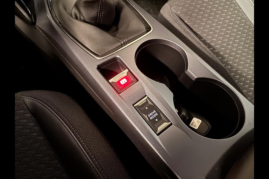 Peugeot 2008 1.2 PureTech 130PK Allure Pack | Carplay | Camera | 3D Dashb. | Stoelverw. | Incl. garantie