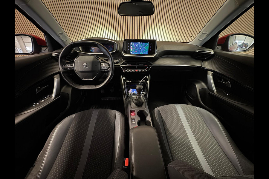 Peugeot 2008 1.2 PureTech 130PK Allure Pack | Carplay | Camera | 3D Dashb. | Stoelverw. | Incl. garantie