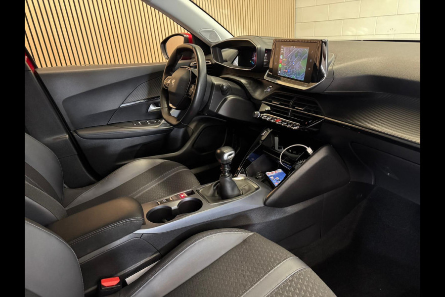 Peugeot 2008 1.2 PureTech 130PK Allure Pack | Carplay | Camera | 3D Dashb. | Stoelverw. | Incl. garantie