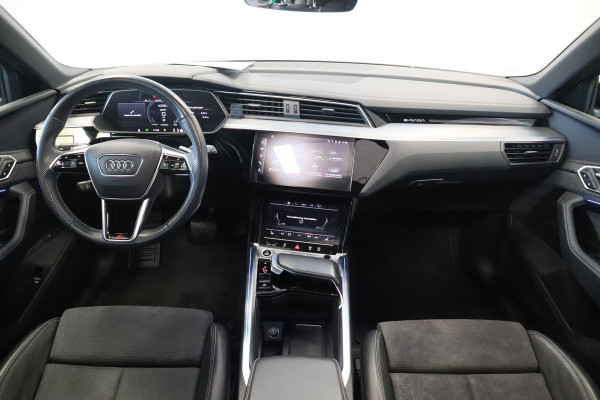 Audi e-tron 55 quattro S edition 95 kWh Panoramadak Memory 22'' ! 2e Paasdag geopend van 12.00 tot 17:00u !