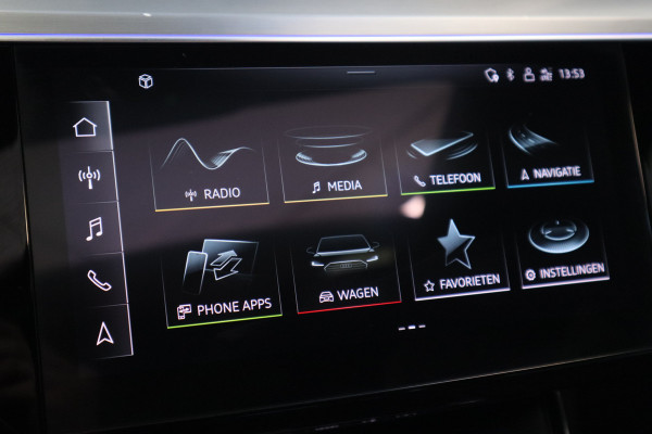 Audi e-tron 55 quattro S edition 95 kWh Panoramadak Memory 22'' ! 2e Paasdag geopend van 12.00 tot 17:00u !