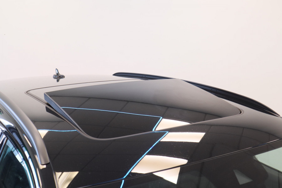 Audi e-tron 55 quattro S edition 95 kWh Panoramadak Memory 22'' ! 2e Paasdag geopend van 12.00 tot 17:00u !