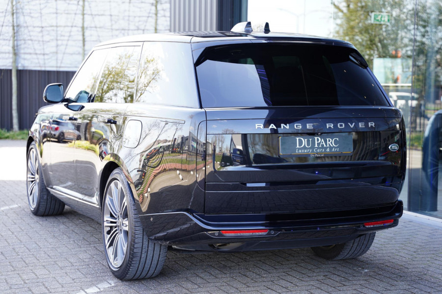 Land Rover Range Rover P 440 SE Zwart Leder / 23 Inch / Panoramadak