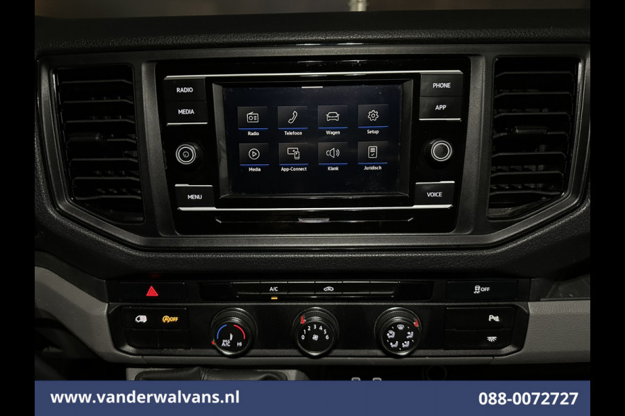 Volkswagen Crafter 2.0 TDI 140pk L3H3 L2H2 Euro6 Airco | Camera | Apple Carplay | Cruisecontrol Android Auto, Parkeersensoren, Bijrijdersbank, 3000kg Trekvermogen, zilver