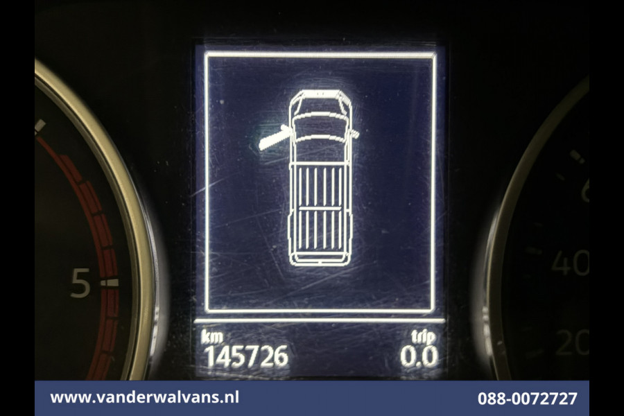 Volkswagen Crafter 2.0 TDI 140pk L3H3 L2H2 Euro6 Airco | Camera | Apple Carplay | Cruisecontrol Android Auto, Parkeersensoren, Bijrijdersbank, 3000kg Trekvermogen, zilver