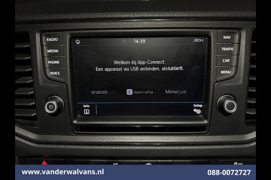 Volkswagen Crafter 2.0 TDI 140 pk L3H3 L2H2 Euro6 Airco | Camera | Navigatie | Apple Carplay | Massagestoel Android Auto, Parkeersensoren, 3000kg trekvermogen