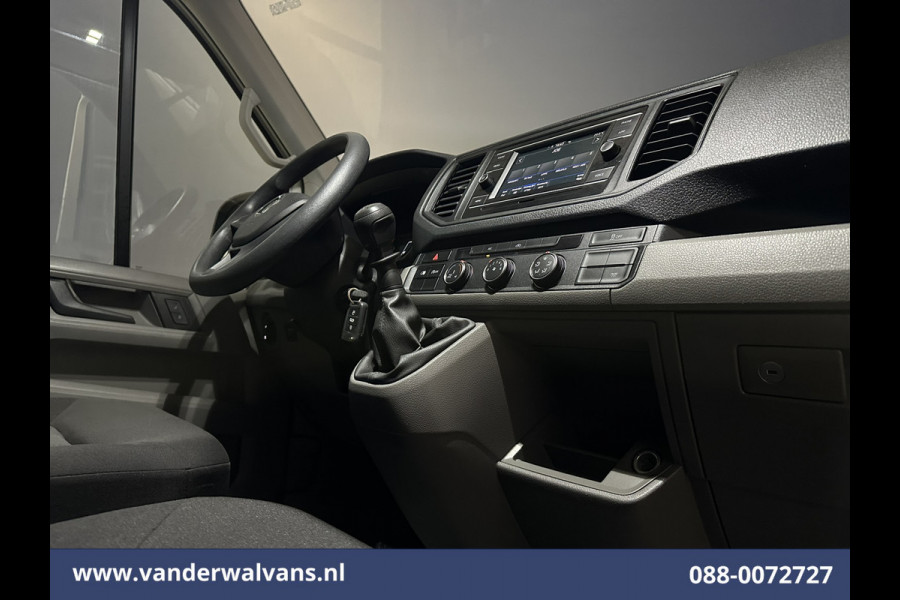 Volkswagen Crafter 2.0 TDI 140pk L3H3 L2H2 Euro6 Airco | Camera | Apple carplay | Android auto bijrijdersbank, 3000kg trekvermogen