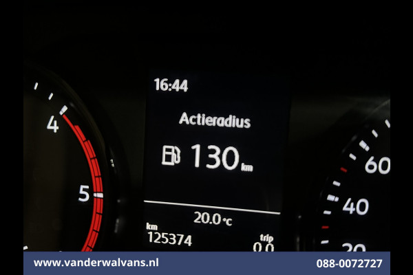 Volkswagen Crafter 2.0 TDI 140pk L3H3 L2H2 Euro6 Airco | Camera | Apple carplay | Android auto bijrijdersbank, 3000kg trekvermogen